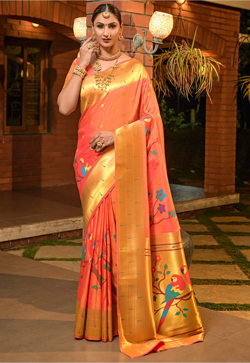 wovenartsilksareeinorangev1sjda630 Utsav Fashion Blog