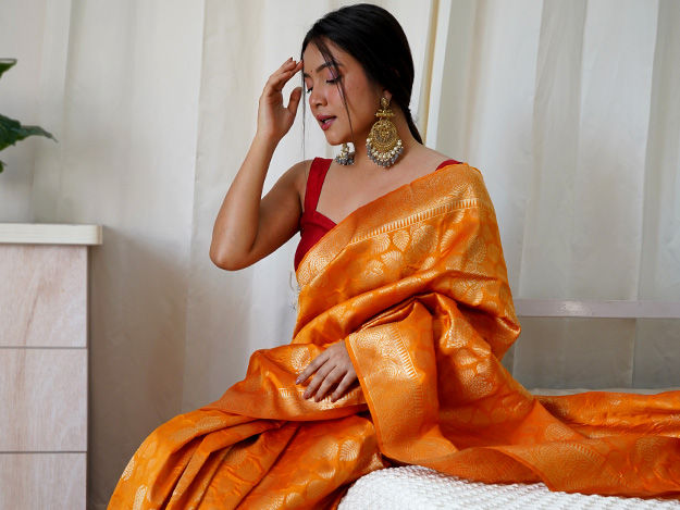10 Ways to Look Stylish in Silk Sarees – Beatitude