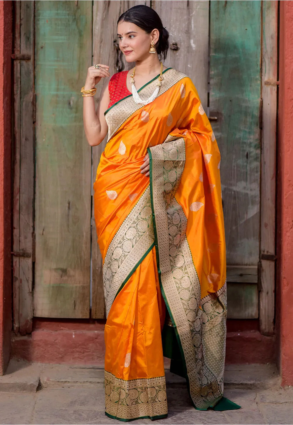 Casual Sarees with Stone Work: Buy Latest Designs Online | Utsav Fashion