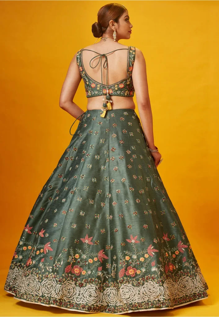 Pretty Lehenga Blouse Designs To Jazz Up Your Bridal Look