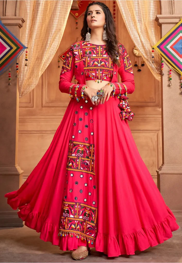 25+ Latest Lehenga Choli Designs for Navratri Garba Night