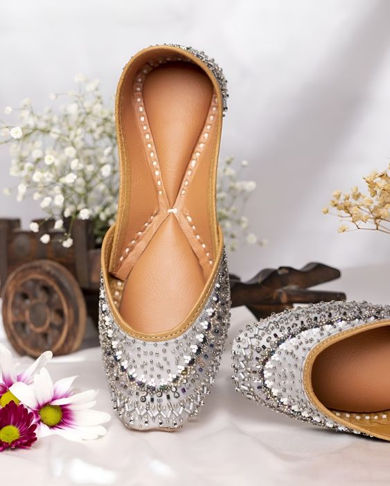 Trending Bridal Juttis | Jutti Designs | Bridal Footwear | Footwear design  women, Shoes fashion photography, Indian shoes