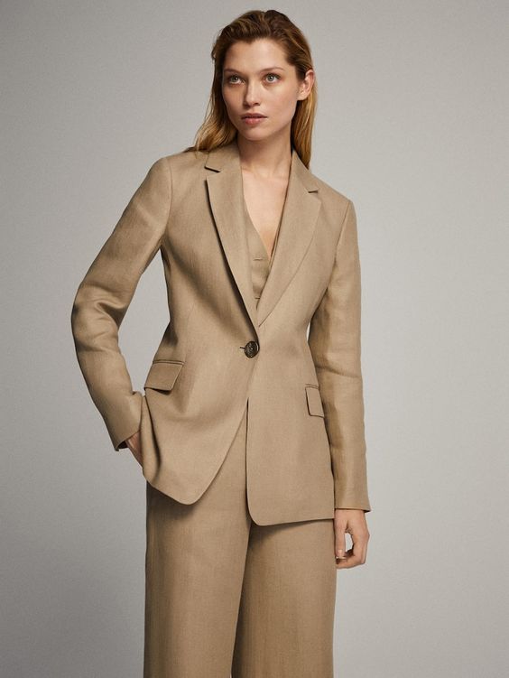 Relaxed-Linen Blazer : stylish linen blazer