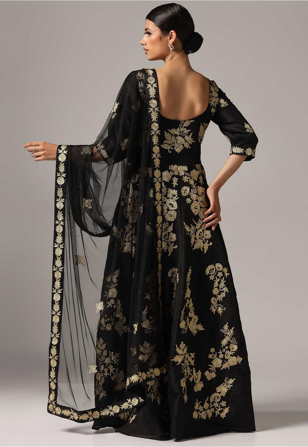Aarifa Threadveil Suit (Black)