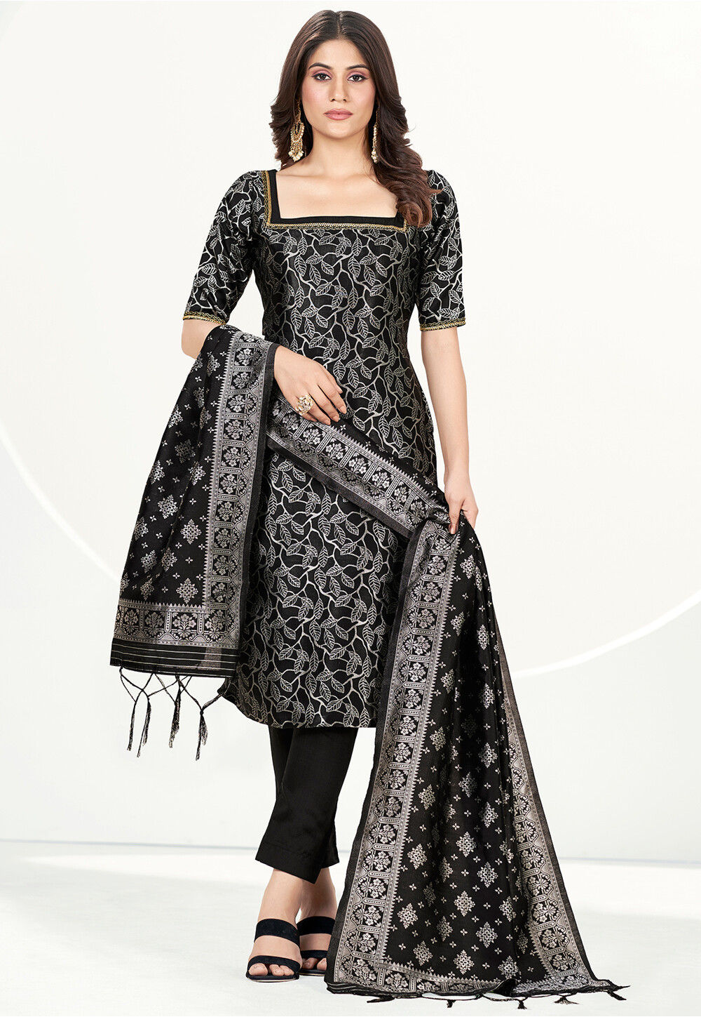 Pink Banarasi Silk Pakistani Suit 267458