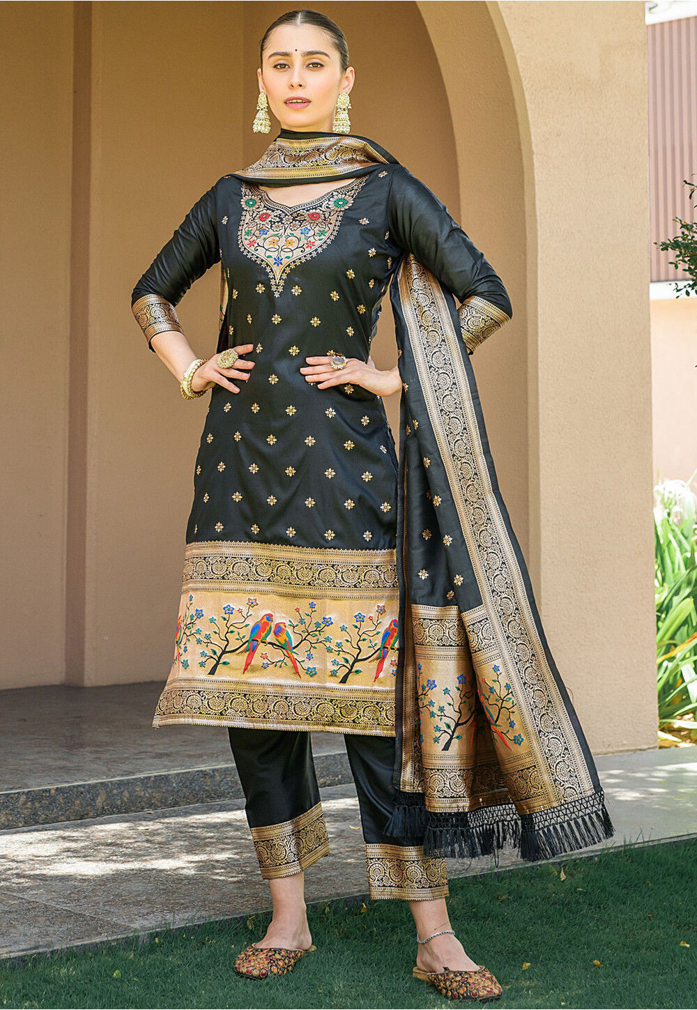 DRAVINAM Trends Women's Pure Dola Banarasi Woven Pakistani Salwar suit  Dress Material with Dola Banarasi Silk dupatta with embroidered Latkan  (Blue) : Amazon.in: Fashion