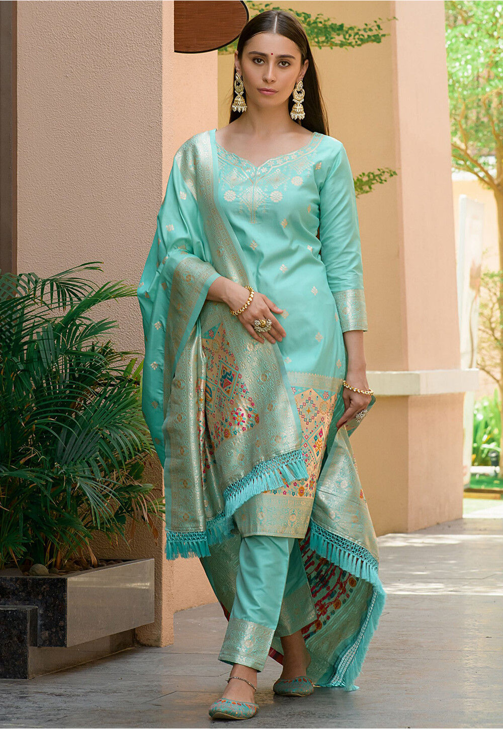 Buy Pink Banarasi Silk Pakistani Straight Suit : 222580 -