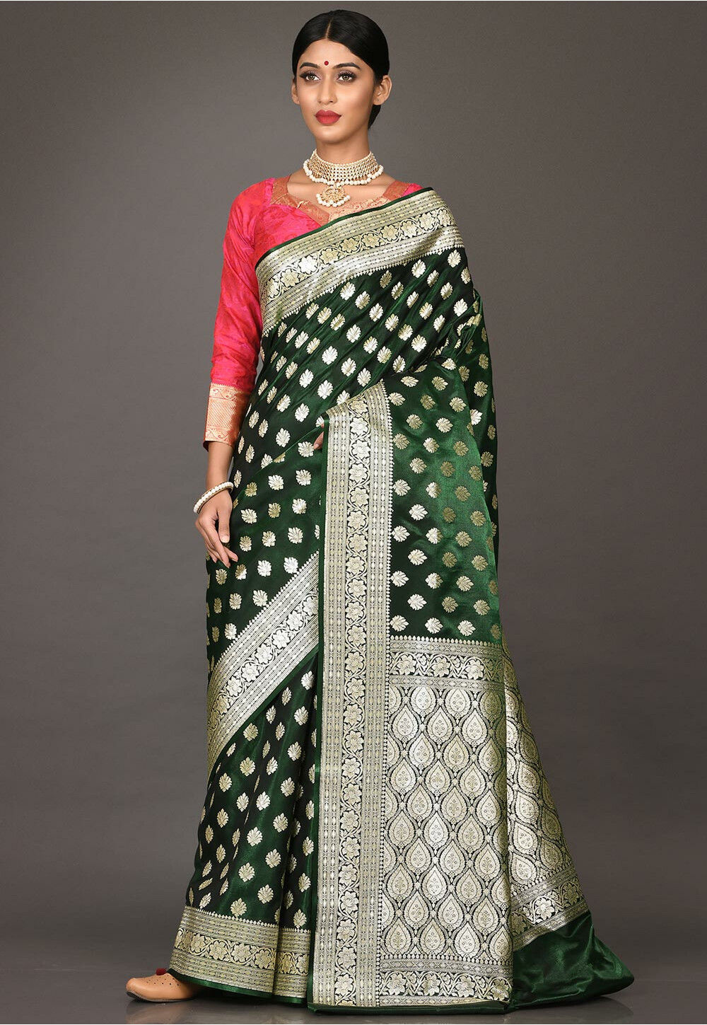 Pleasurable Dark Green Soft Banarasi Silk Saree With Improbable Blouse –  digisilk