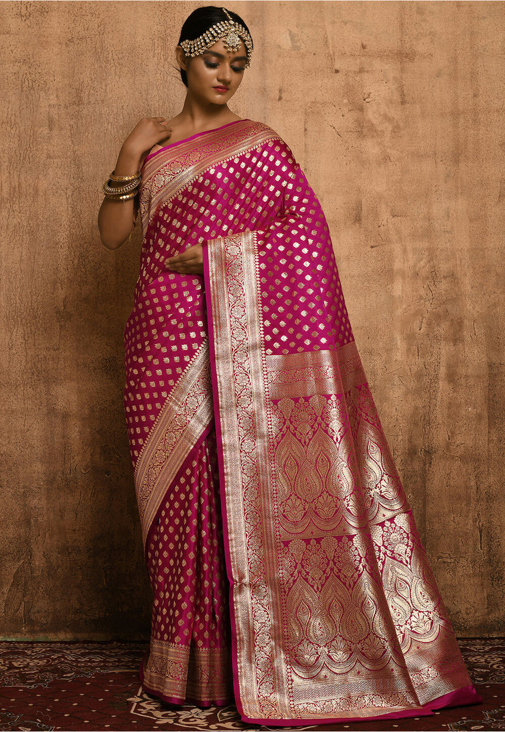 Magenta Colour Handwoven Kadwa Katan Silk Banarasi Saree – Chakori Ethnic