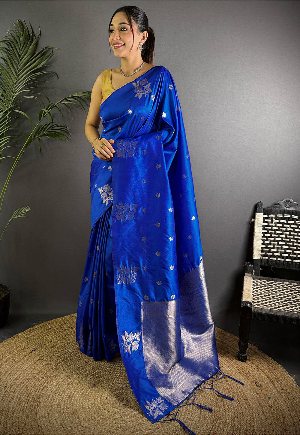 Buy Banarasi Saree In Royal Blue Online SEJ1262 Utsav Fashion buy-banarasi-saree-in-royal-blue-online-sej1262-utsav-fashion