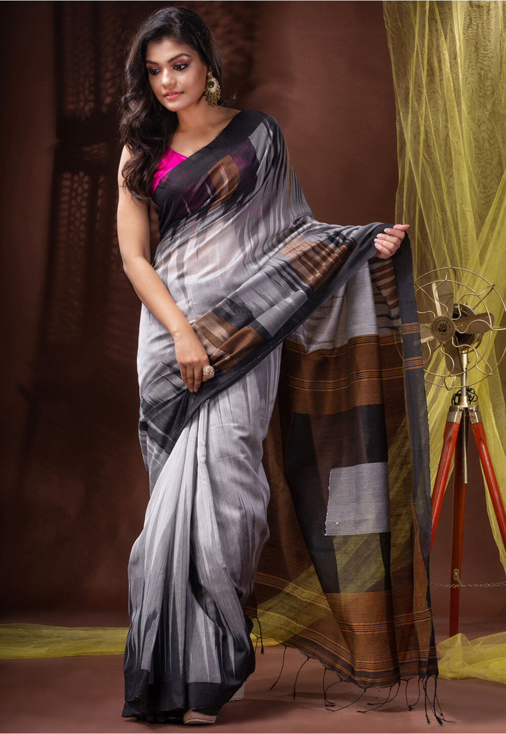 Buy Bengal S Woven Handloom Pure Cotton White Sarees Online @ Best Price In  India | Flipkart.com