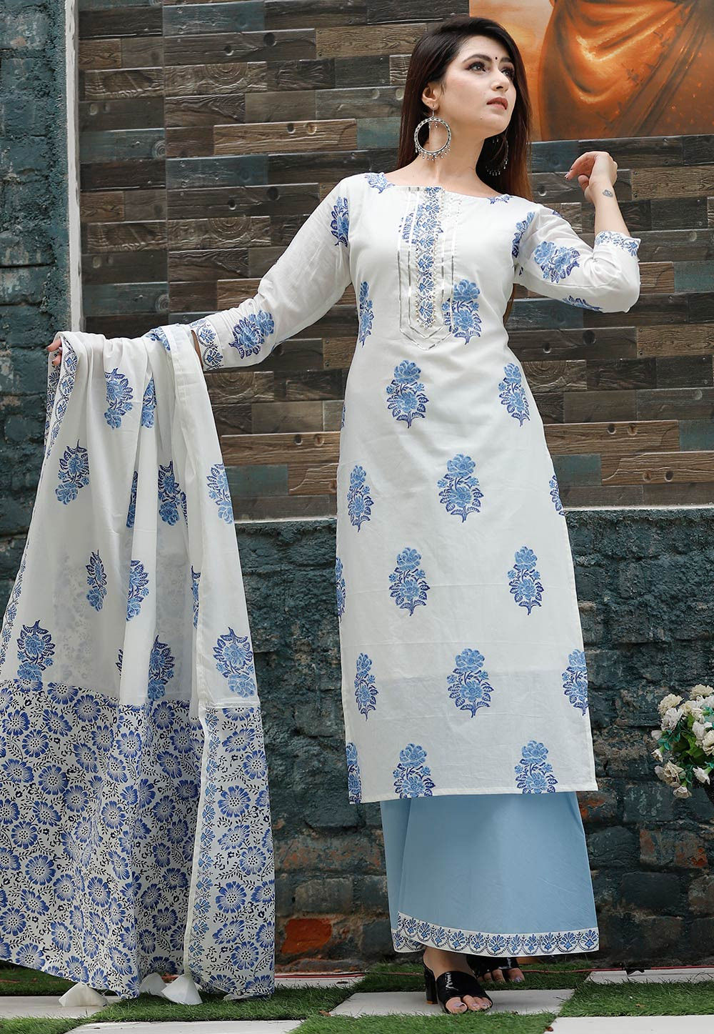 Block Printed Cotton Pakistani Suit in Off White : KER102
