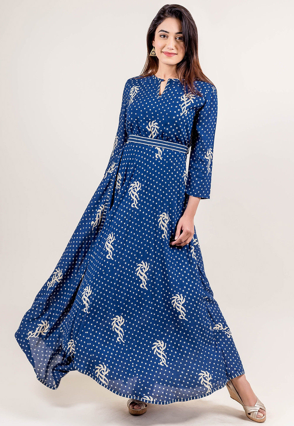 Top more than 151 indigo blue dress latest - seven.edu.vn