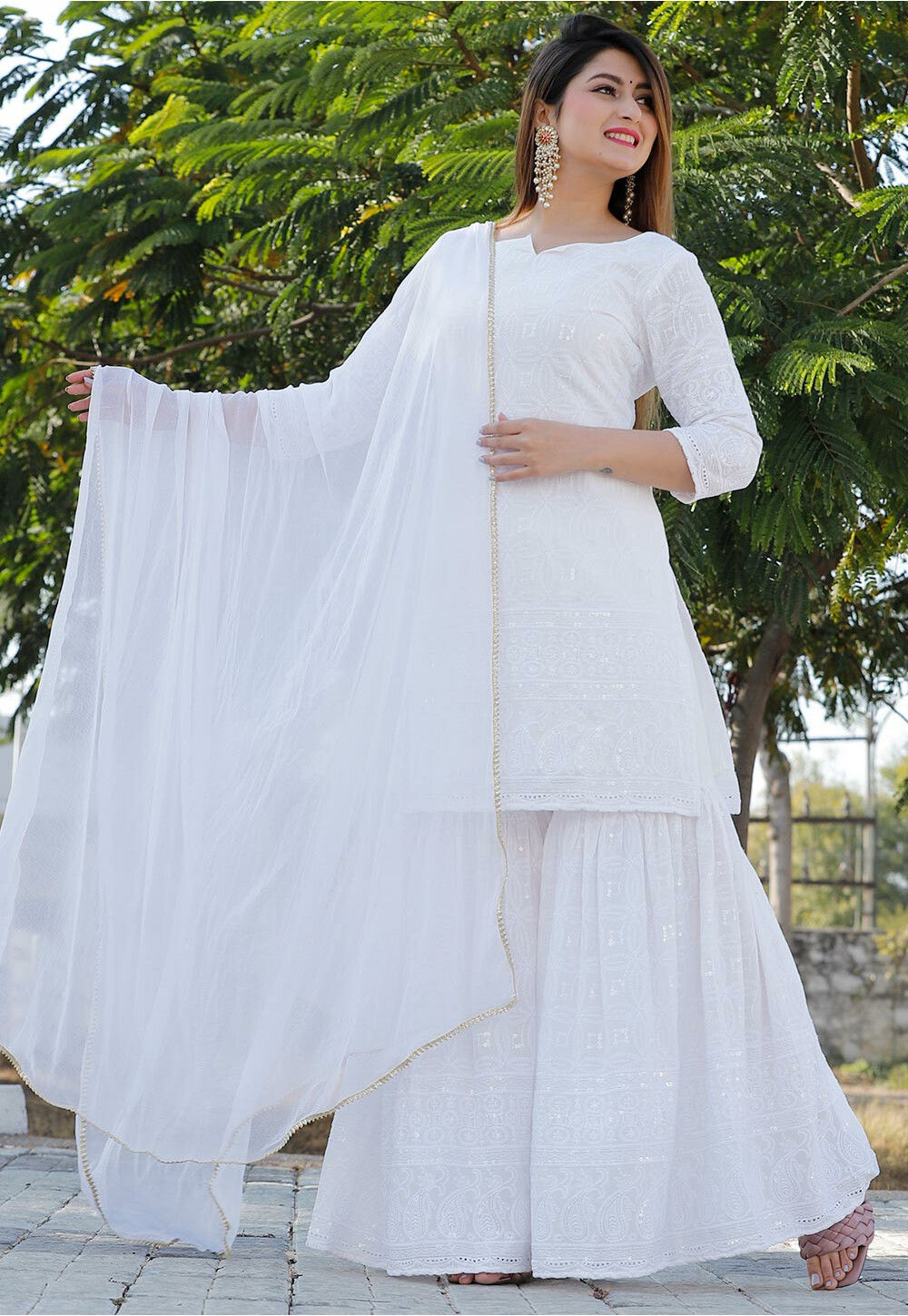 Buy Online White Georgette Lucknowi Chikankari Work Anarkali Suit – Pure  Elegance