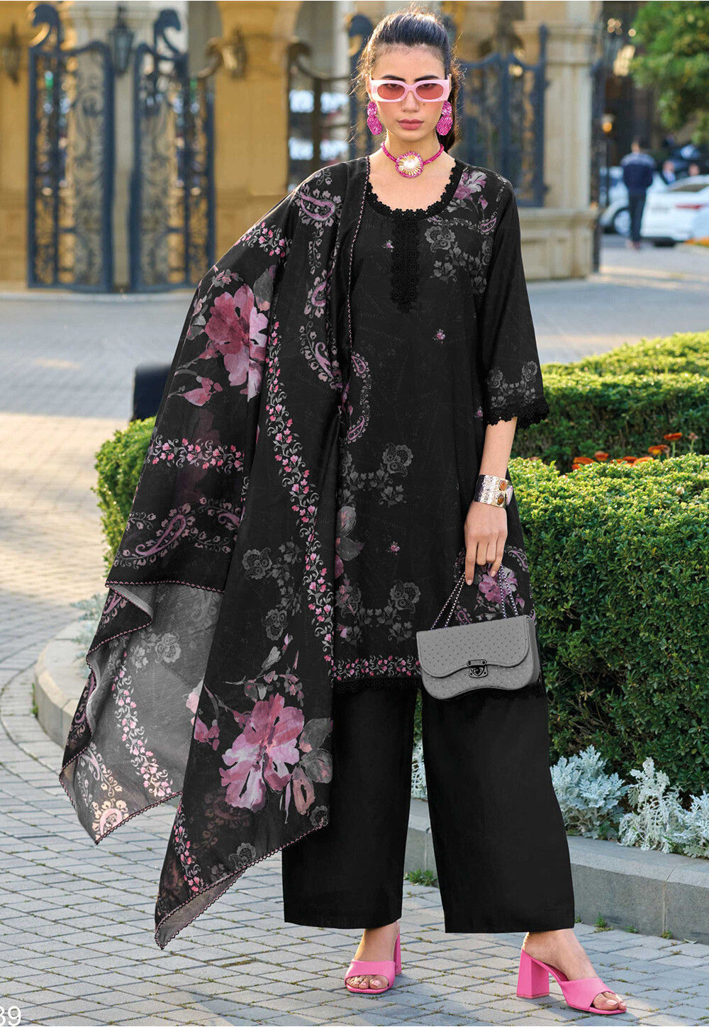 Printed Pakistani Style Suit – 3 Piece Cotton