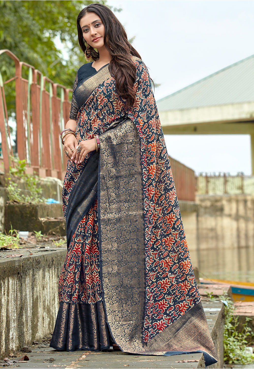 Antique Purple Woven Linen Saree With Khadi Print Blouse – Zari Banaras