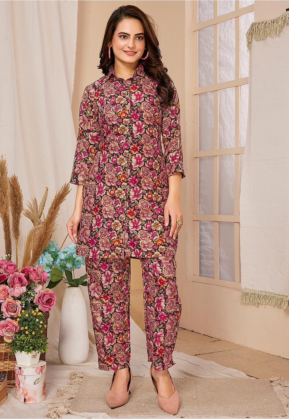 Pink Self Weave Yarn Dyed Rayon Co-Ord Set With Pearl Embellished Back Slit Kurta And Pants main image 1