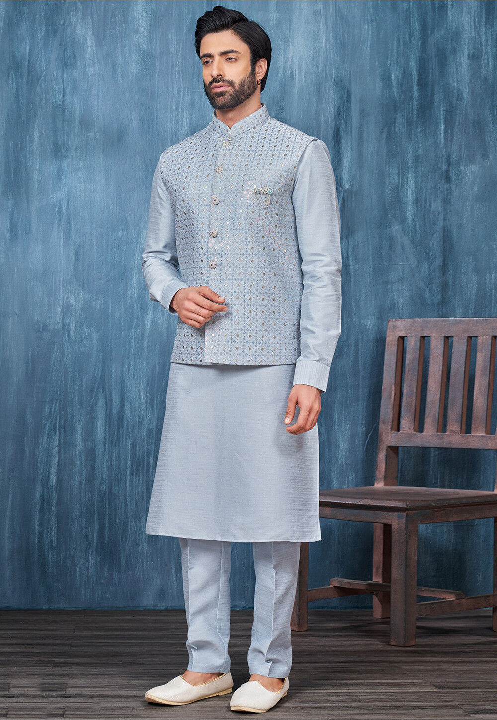 embroidered-art-silk-kurta-set