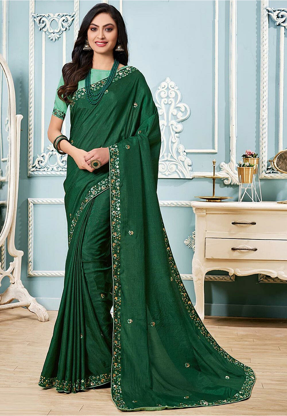 Amazing Dark Green Soft Banarasi Silk Saree With Outstanding Blouse Pi –  LajreeDesigner