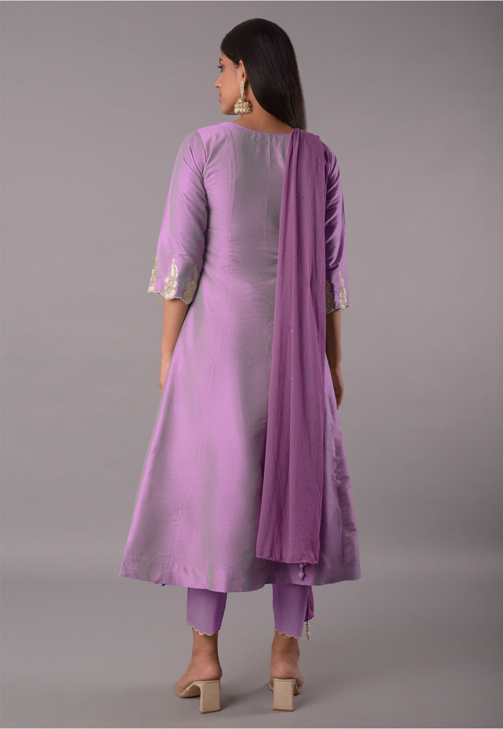 Purple premium Muslin Silk Heavy embroidered Kashmiri Suit with Mal Mal Duppata main image 1