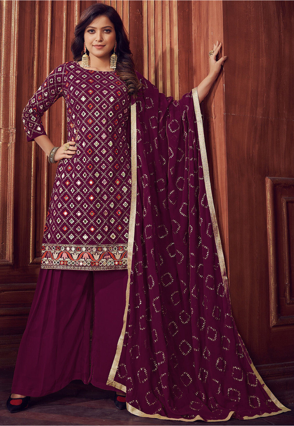Embroidered Georgette Pakistani Suit in Purple : KCH8764