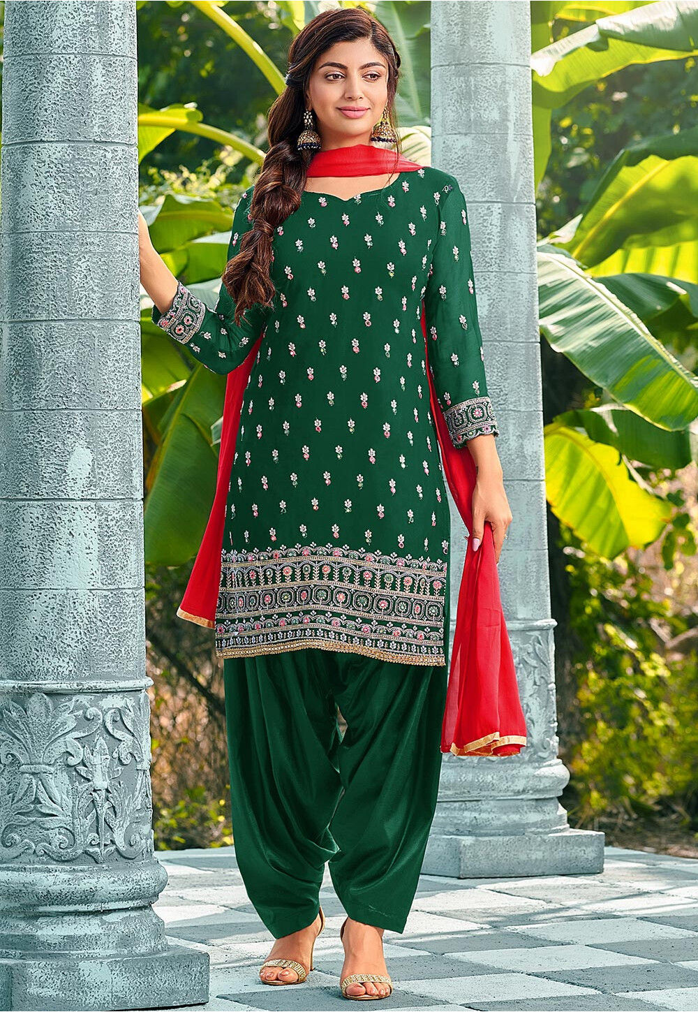 Buy Latest Punjabi Suits, Punjabi Dresses for Women Online | Salwari