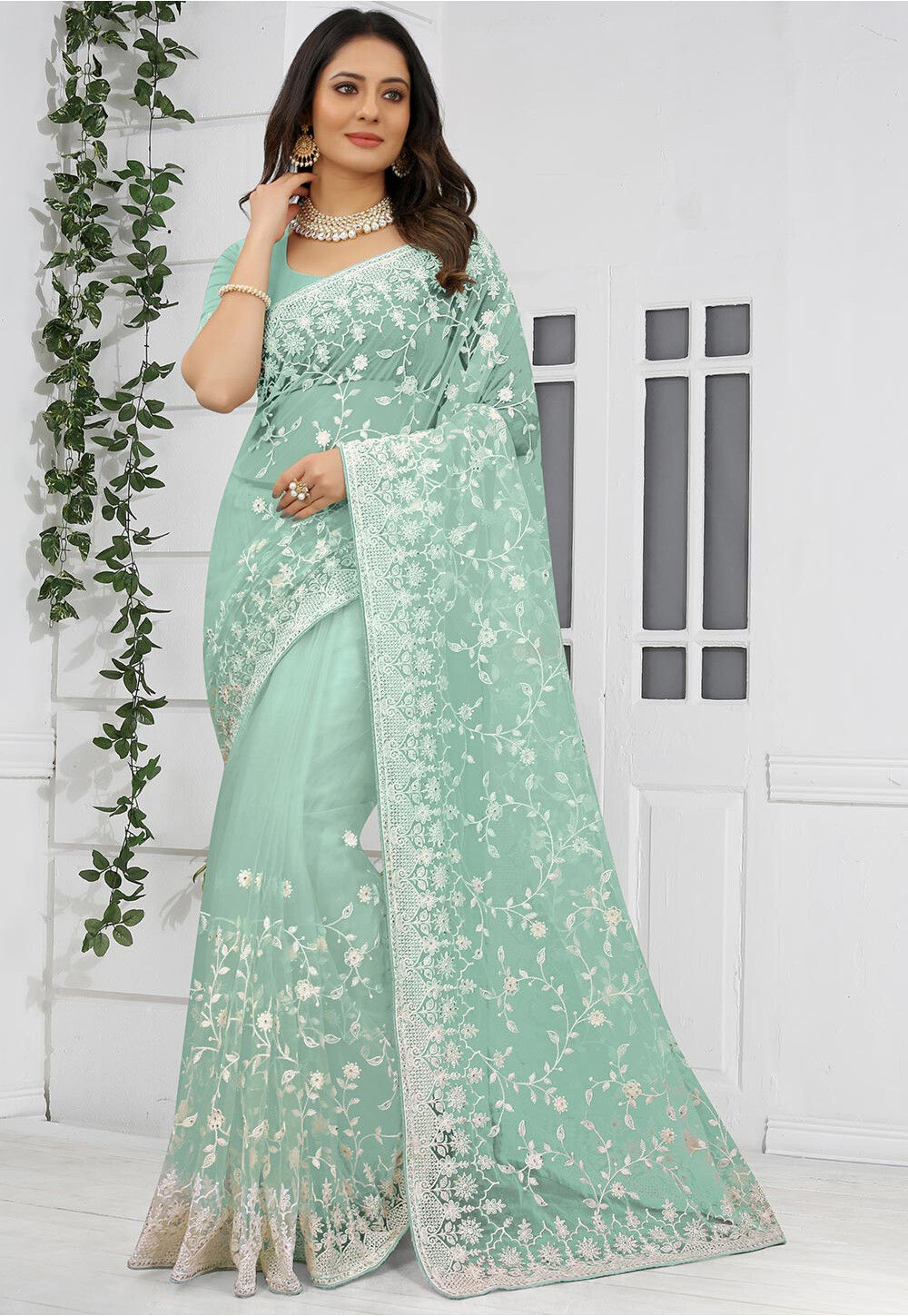 Net on sale saree jewellery