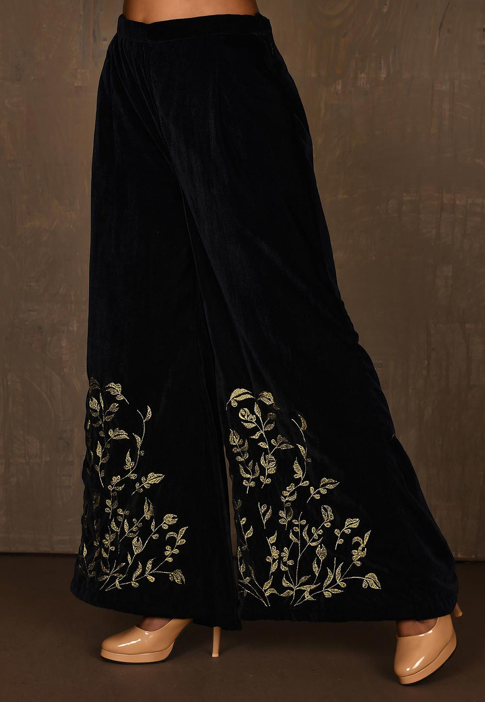 Women Navy Blue Velvet Embroidered Palazzo Suit