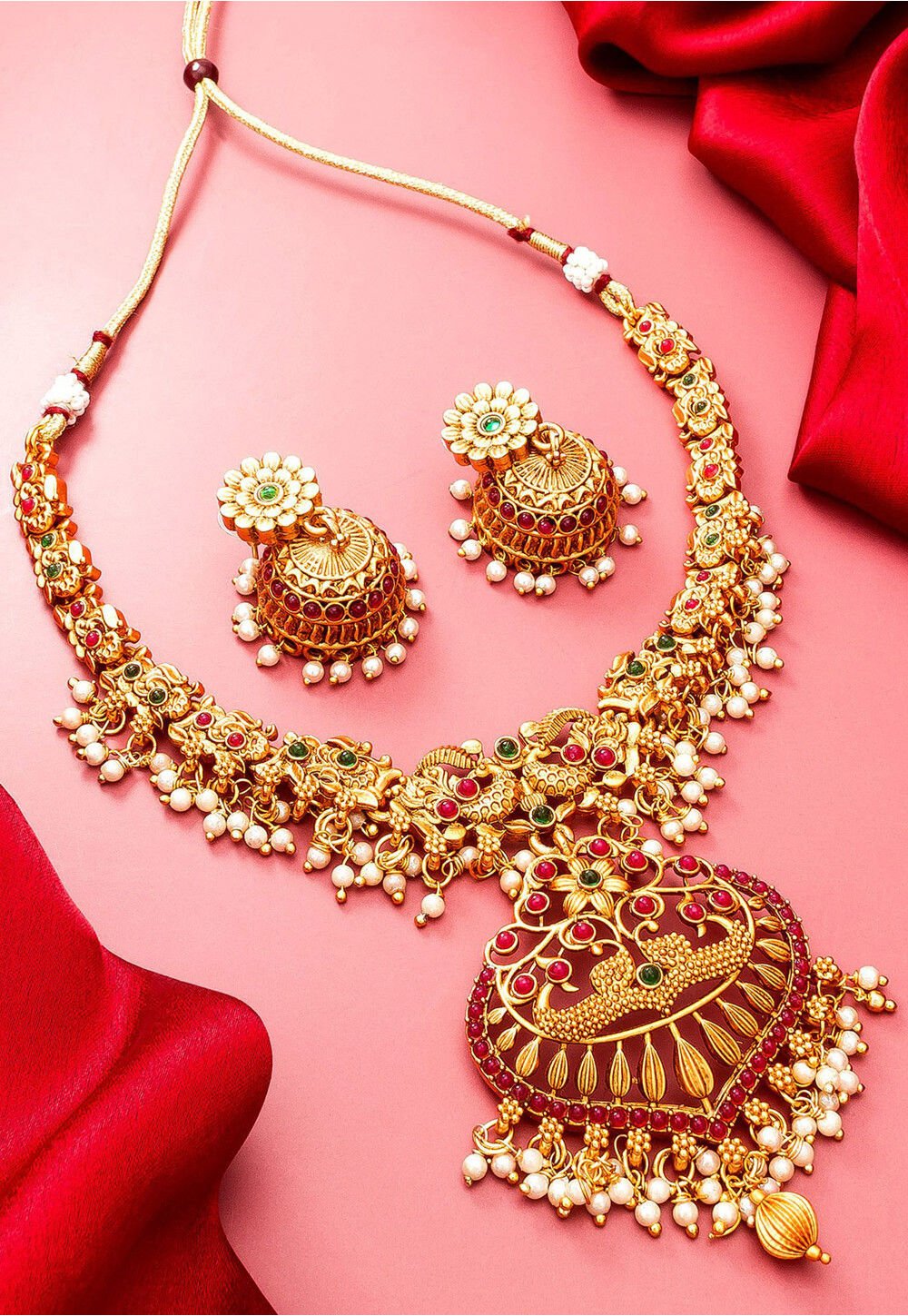 Buy Golden Polished Kemp Stone Studded Necklace Set Online JPM6489