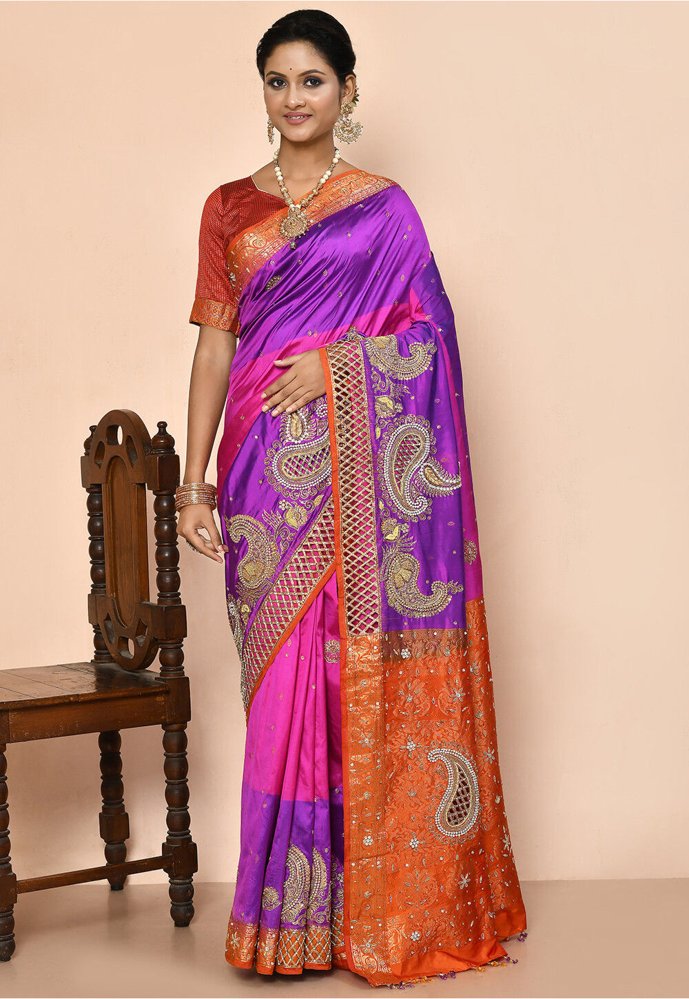 Classic Pink Rose & Bluish Violet 2gm Zari Elegance Kanchipuram Handlo –  Capell Haute Couture