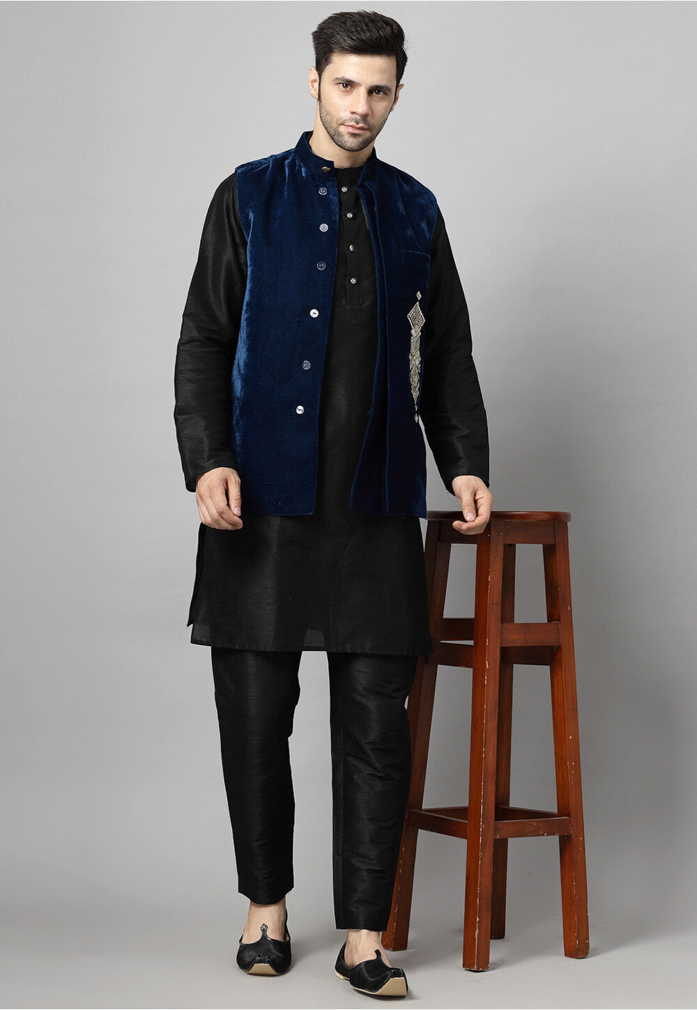 Men'S Blue Embroidered Nehru Jacket main image 1