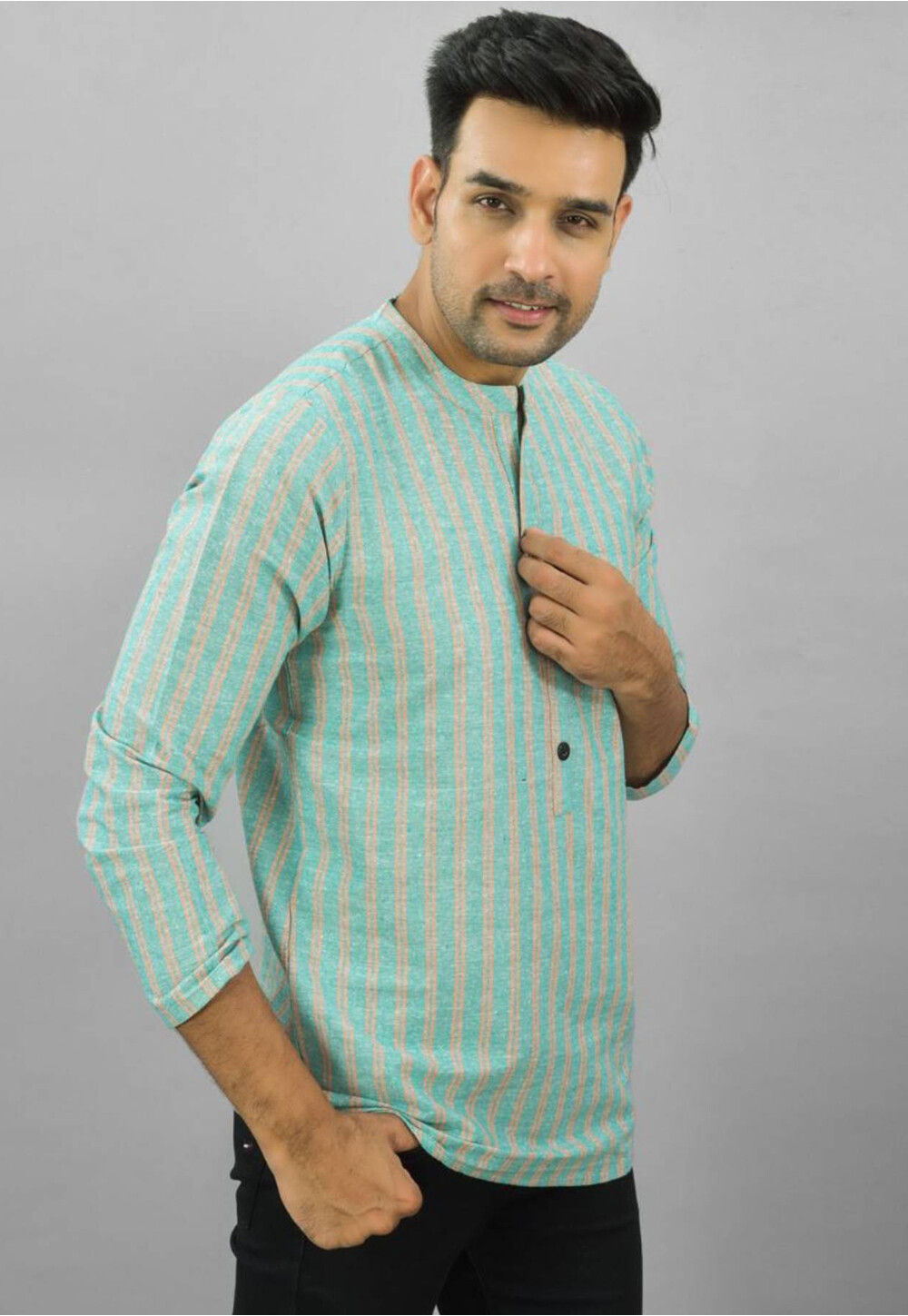 Green - Textured Fine Cotton Handloom Men Short Kurta