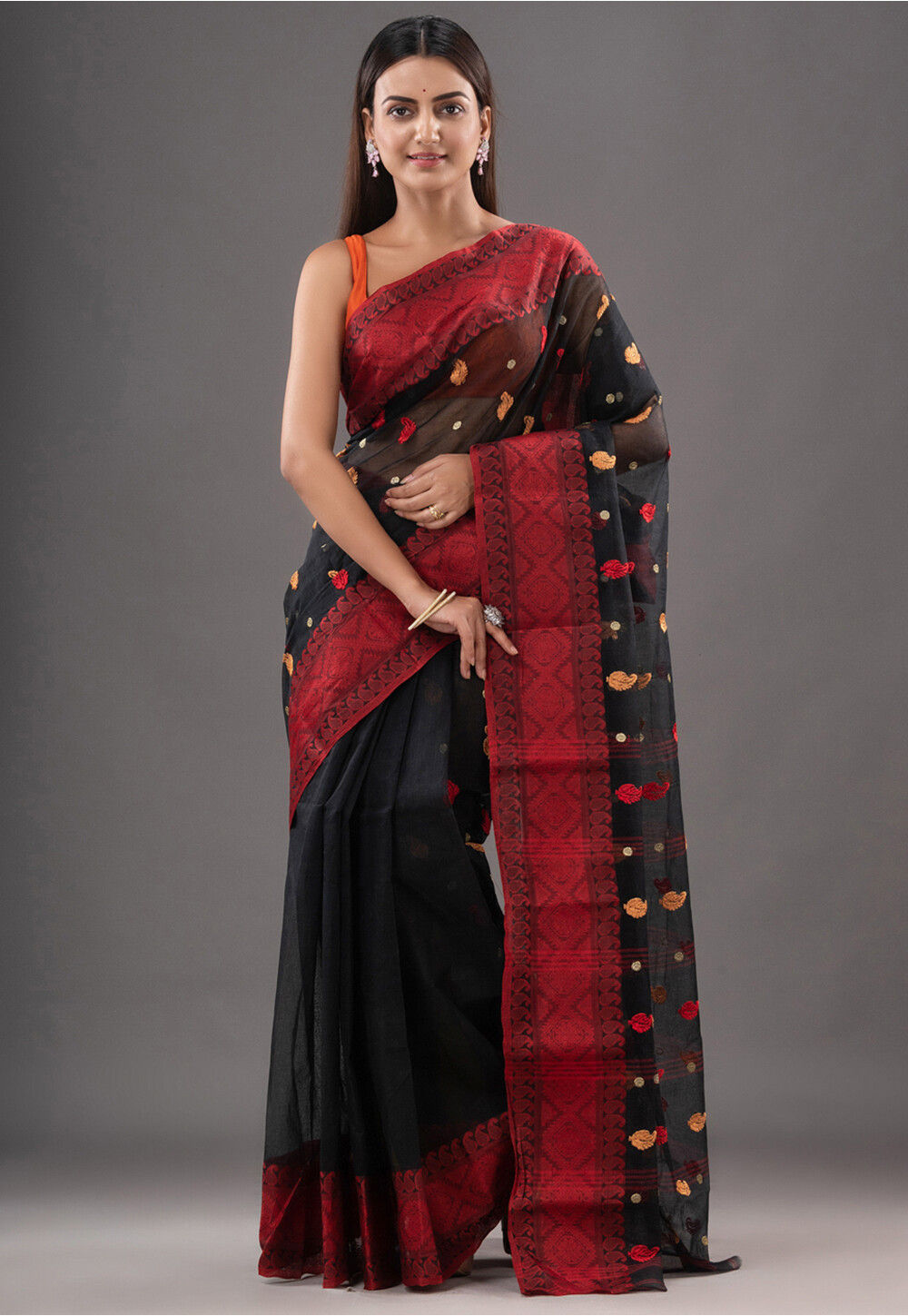 Black Handwoven Cotton Tant Saree - Charukriti - 4210038