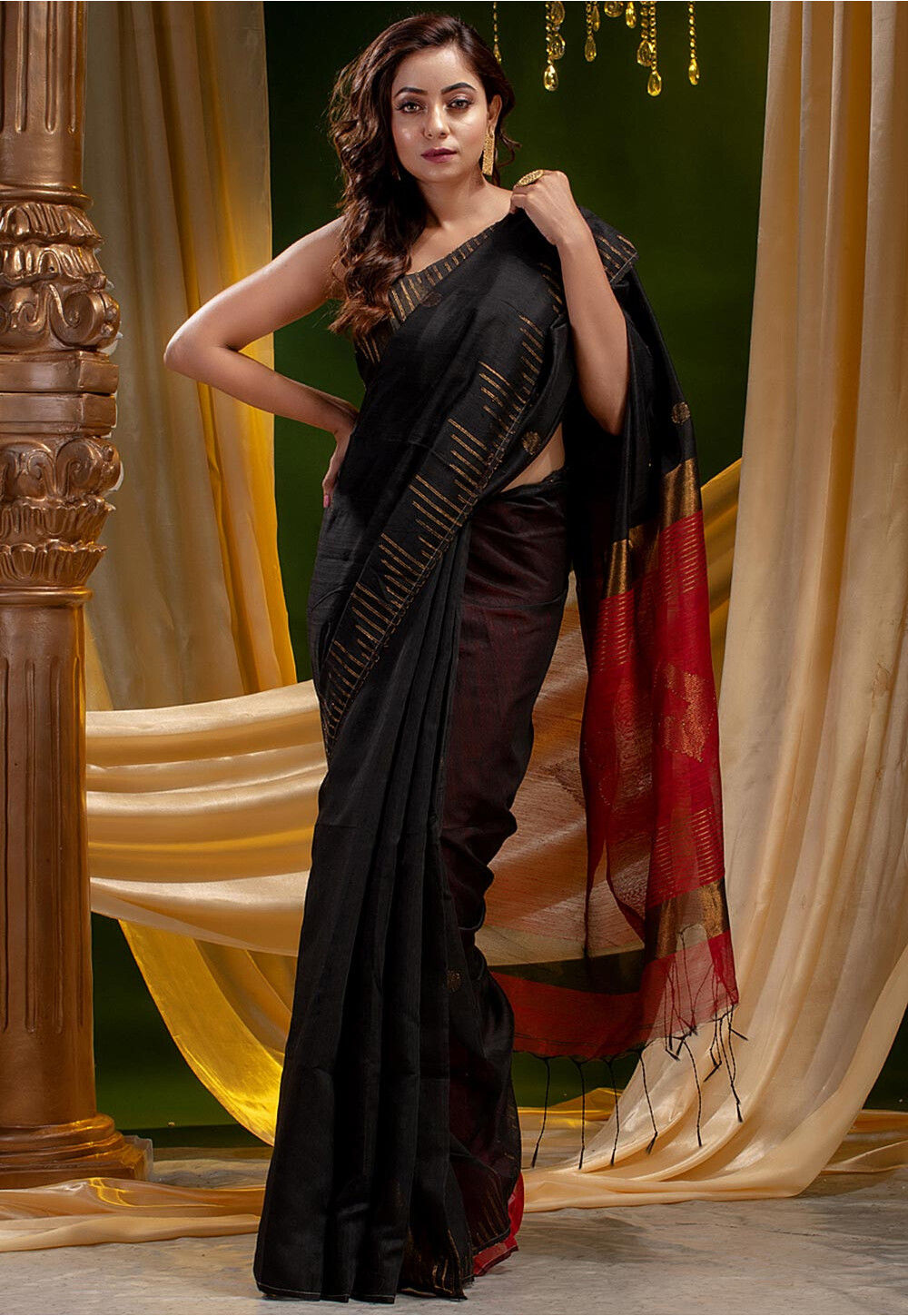 Jamdani Cotton Silk Saree in Black : SPN6552