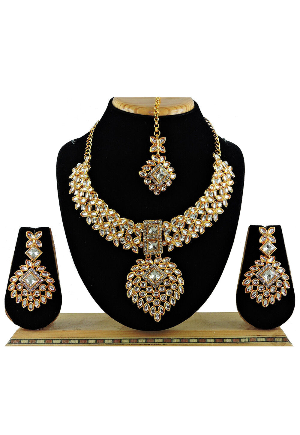 Buy Kundan Necklace Set Online JHU4353 Utsav Fashion
