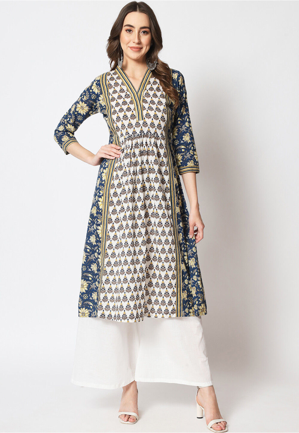 Women Blue Three-Quarter Sleeves Printed Straight Pure Cotton Kurta With Trouser Set