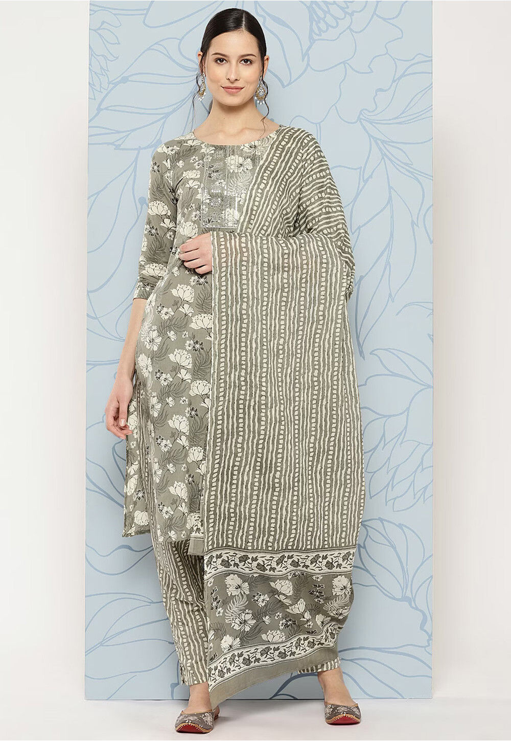 Women's Printed Cotton Suit, Along with Printed pure Cotton Dupatta.  Complete Designer Digital Printed Top with Printed Cotton Salwar.
