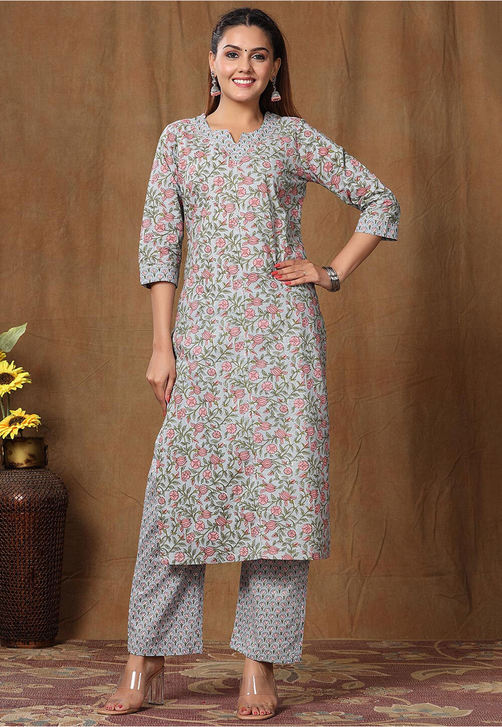 Beautiful Hand Embroidered Crepe-Silk kurti with Plazo. | Pakistani fashion  casual, Pakistani dresses casual, Pakistani dresses