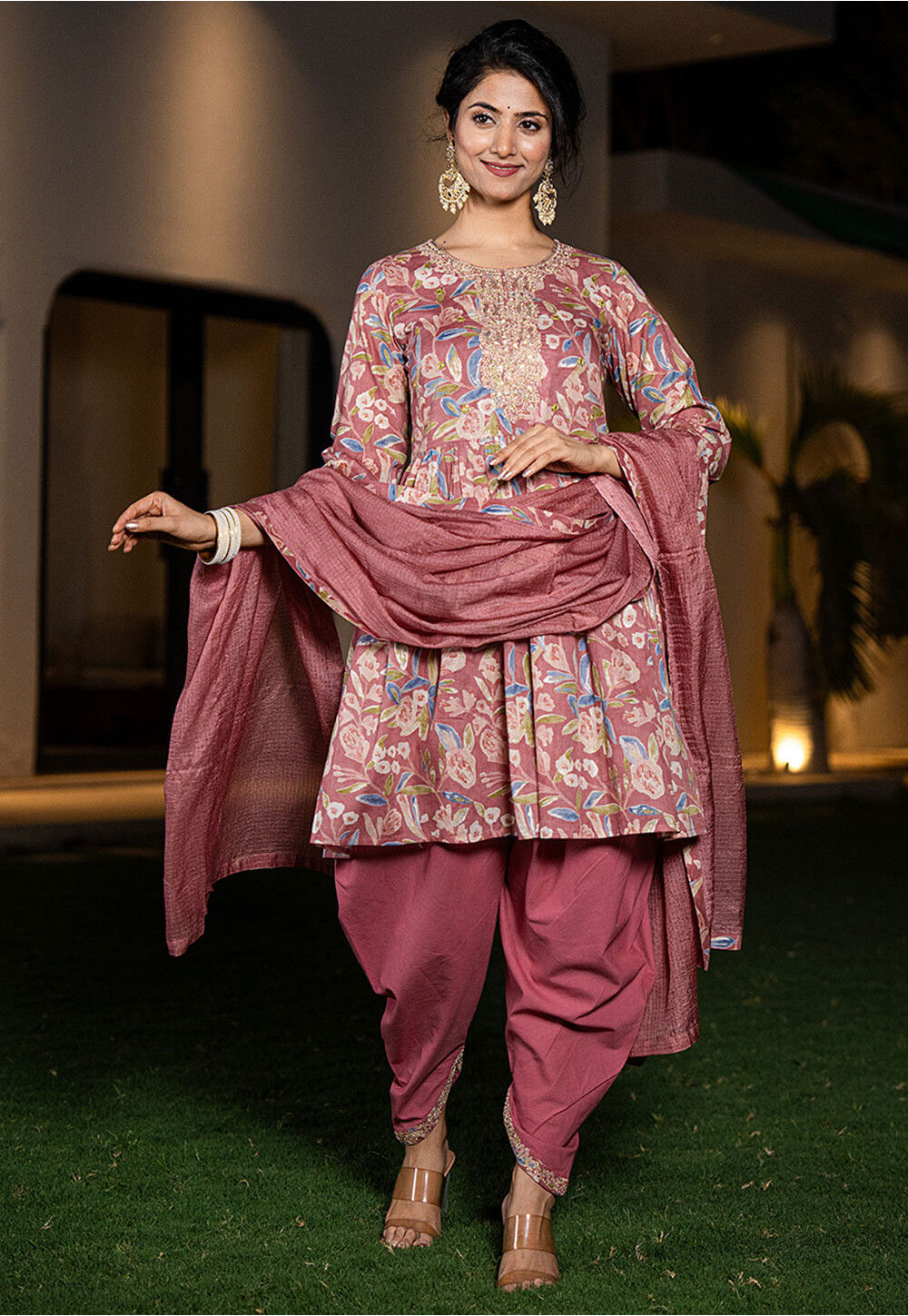 Salwar Kameez Old Lady Suit Design Kurta Punjabi Suit Dizain Kurta Punjabi  Suits For Old Ladies, image size:1000x1449