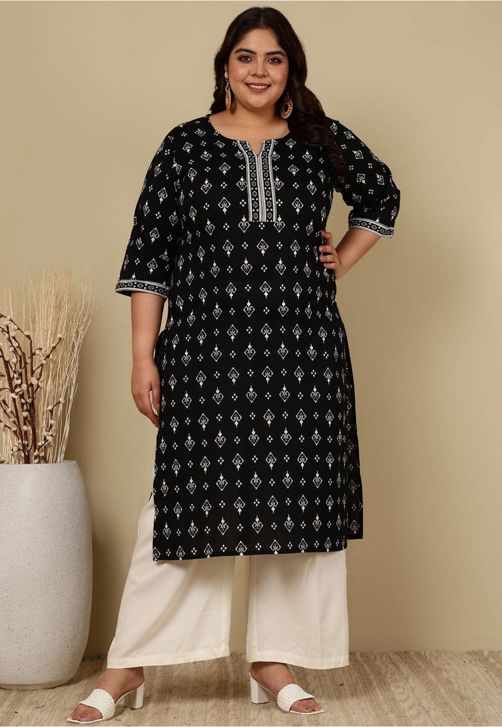 Black Cotton Ikat Print Plus Size Straight Kurta-159