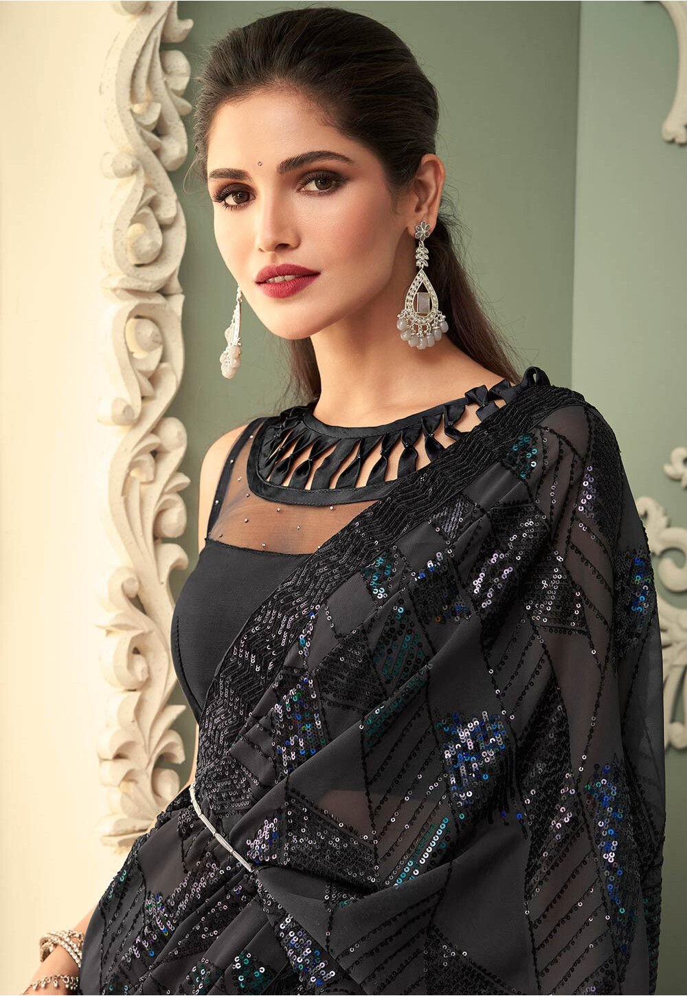 Sequinned Georgette Saree in Black : SYC10507