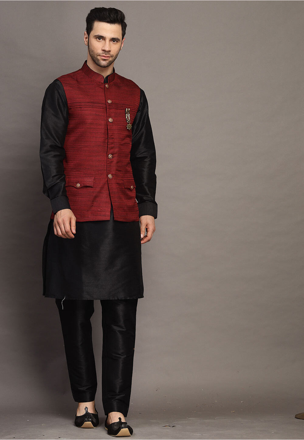 Black kurta with red jacket discount