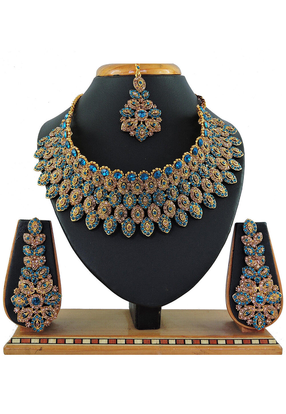 Gold Finish Utsav Choker Set with Stone Accents
