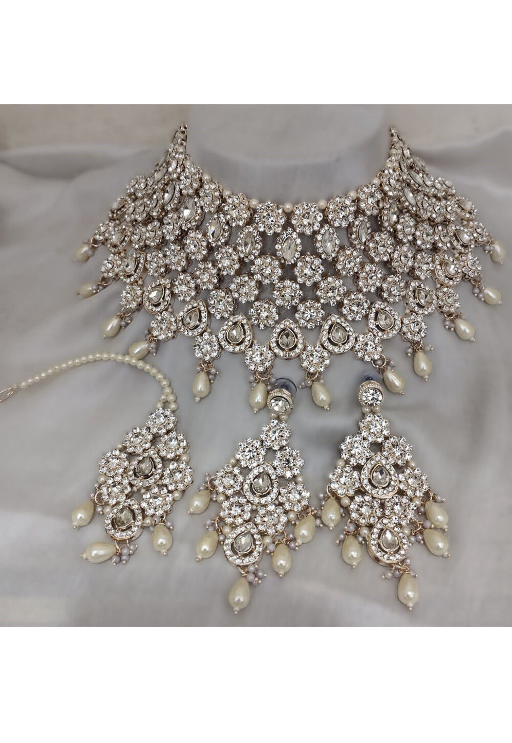 Stone Studded Choker Necklace Set - 6213