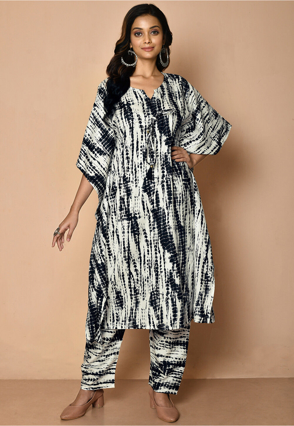 SunainaCloset - Shop latest range of best tie dye kurti patterns and  designs. Choose from best selections of designer tie dye kurtis at best  prices. #IgniteYourStyle . . . . . . #