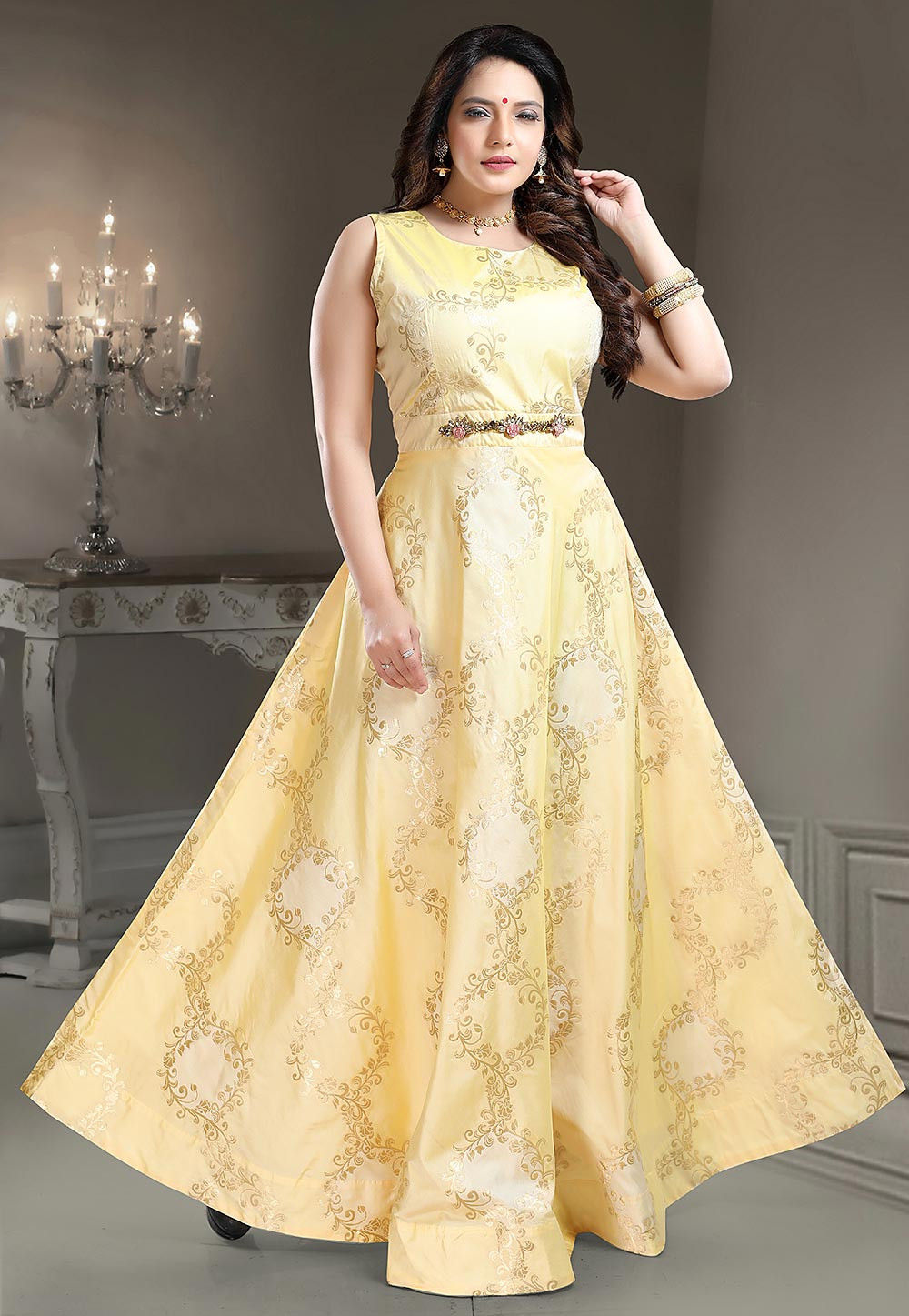 Aggregate 83+ bright yellow gown super hot