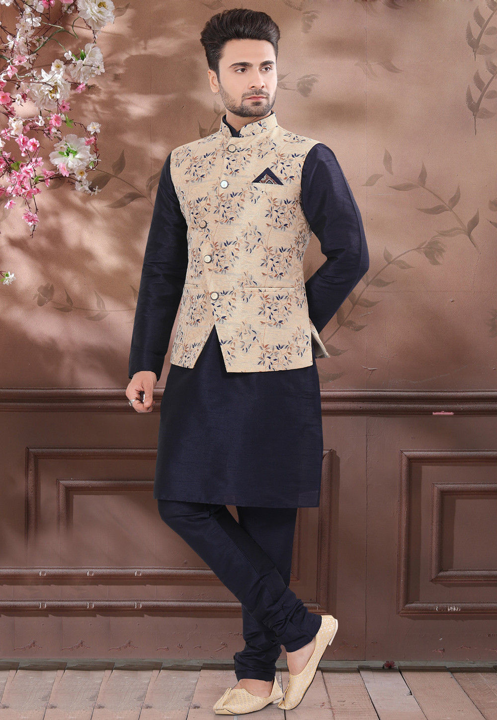 Powder White Lucknowi kurta Jacket Set with Embellishments-cacanhphuclong.com.vn