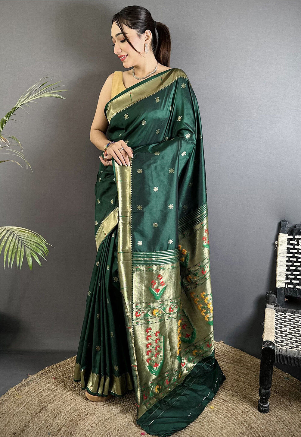 Buy Woven Art Silk Saree in Dark Green Online : SEJ2235 - Utsav Fashion