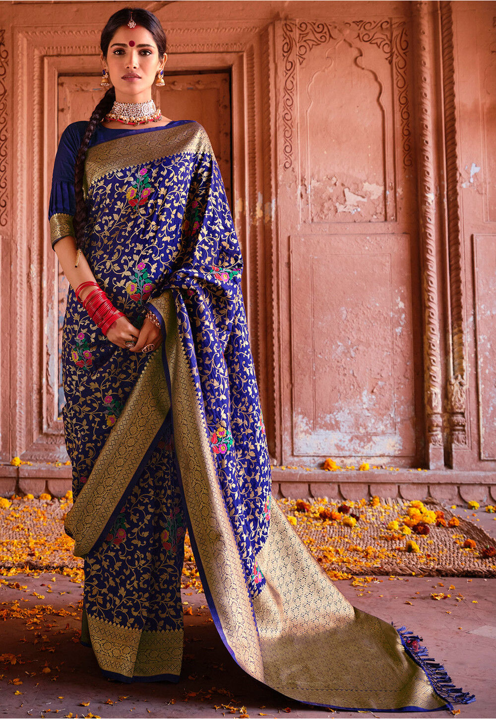 Sarees Collection with Latest and Trendy Designs at Utsav Fashions | Indian  women fashion, Bollywood outfits, East fashion