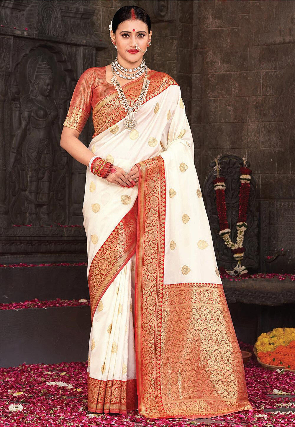 White Silk Saree with Full Sleeves Blouse – South India Fashion-hautamhiepplus.vn